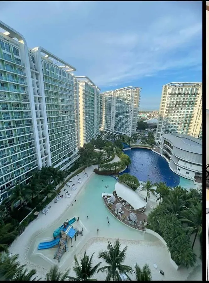 Azure Urban Resort Paranaque City 0*,  Philippines